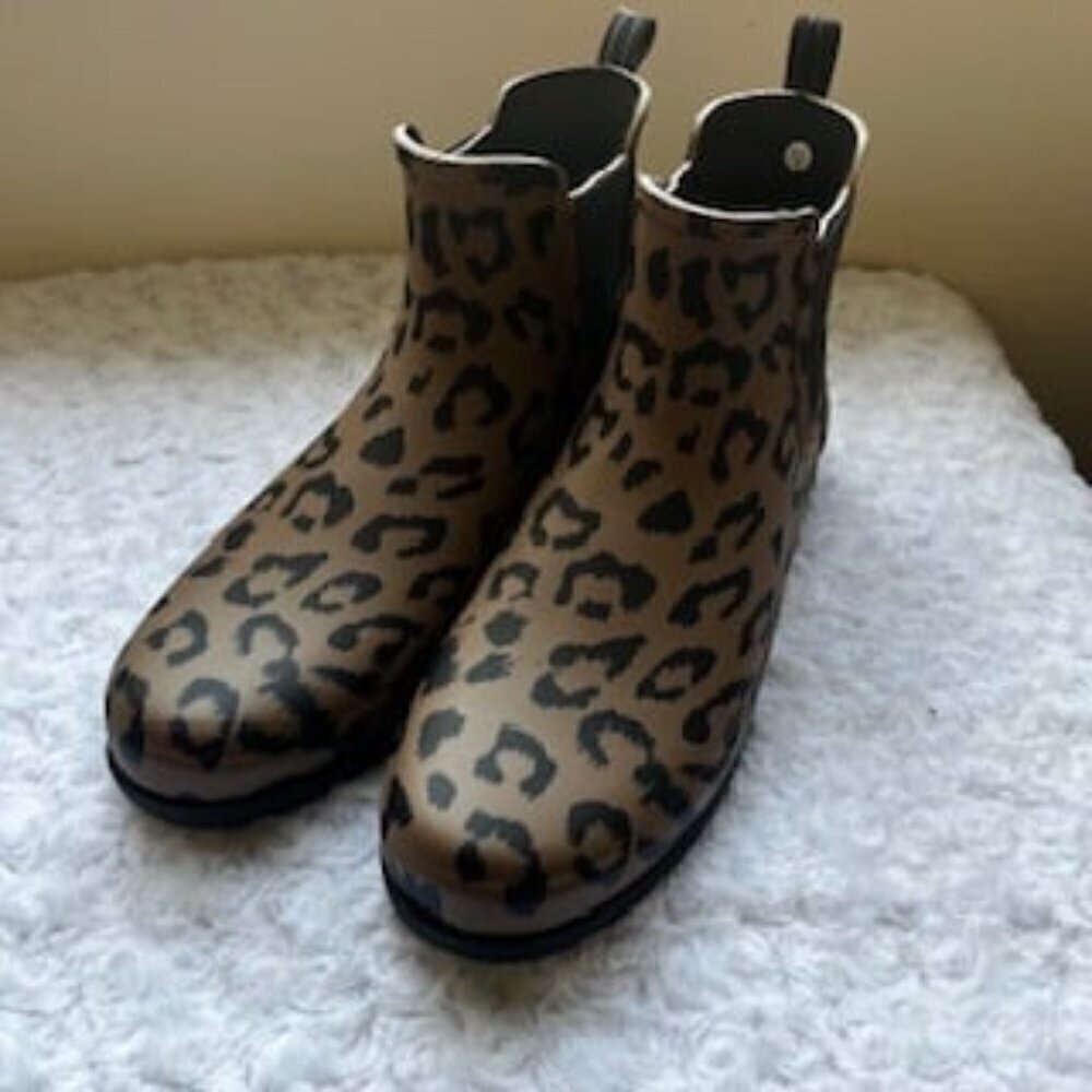 NEW Hunter Cheetah Print Rubber Pull On Rain Boots Women’s Sz 11 NWT